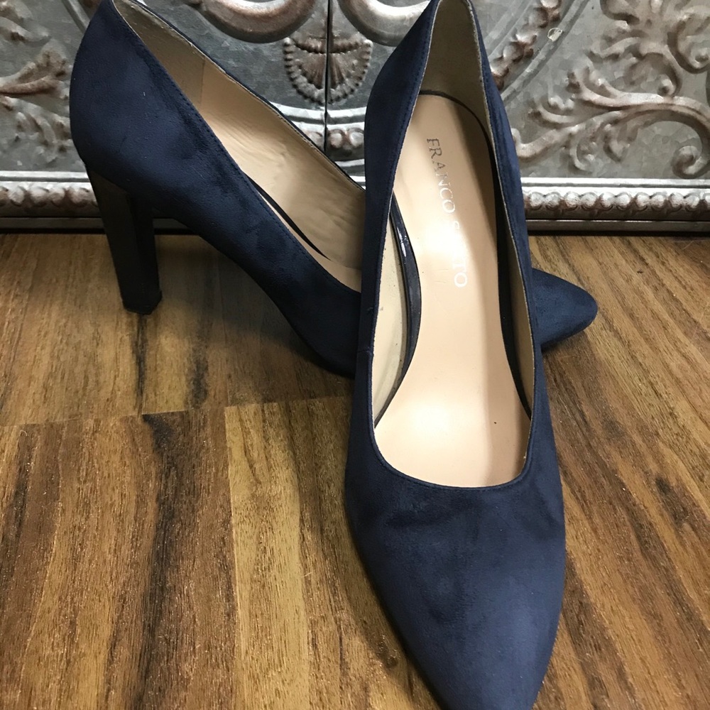 Franco Sarto Blue Suede pumps
